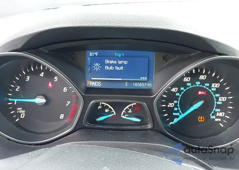 2015 Ford Escape S z USA, uszkodzony, nr VIN 1FMCU0F77FUC01042